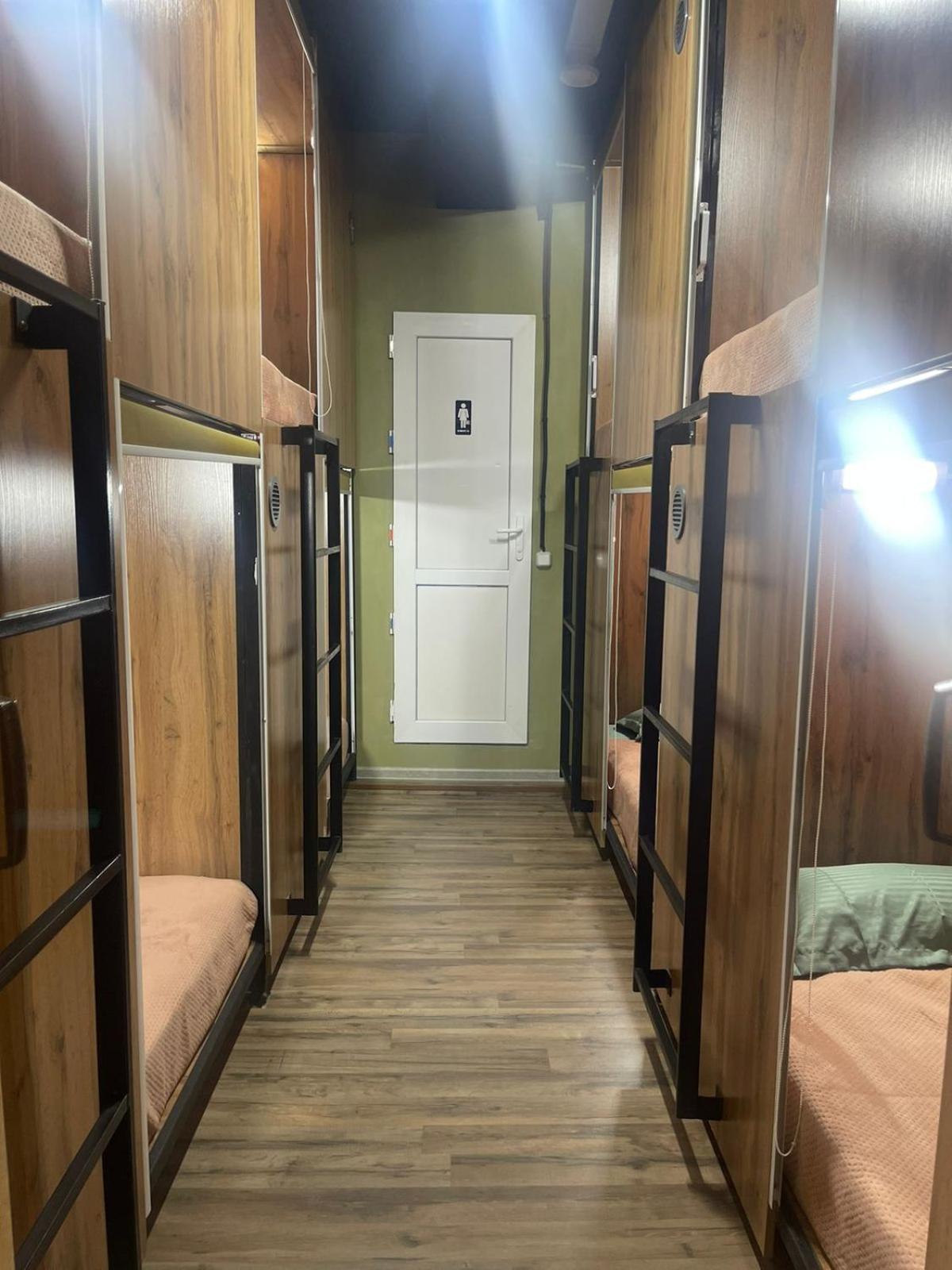 Hostel Kochevnik Capsule Hotel Almaty Exterior photo